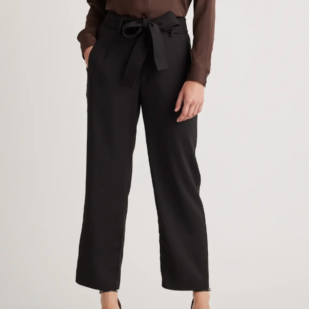 Women's Front Tie Black Ankle Pants - Large